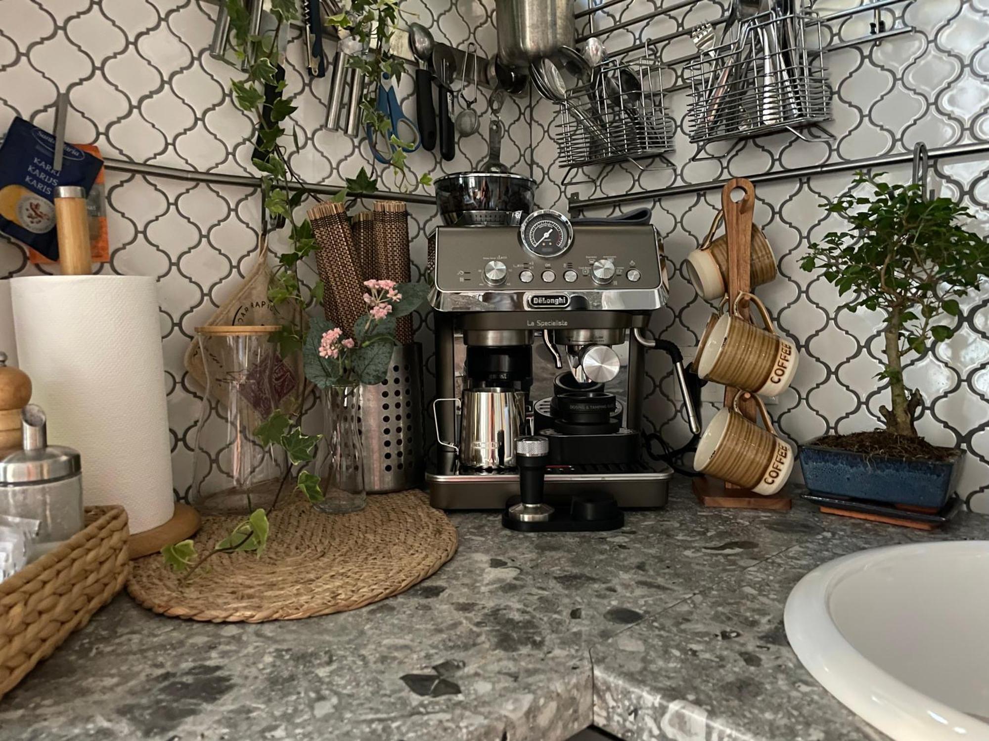 Pristine 1Br Apt In City Center W/ Patio And Parking 里加 外观 照片
